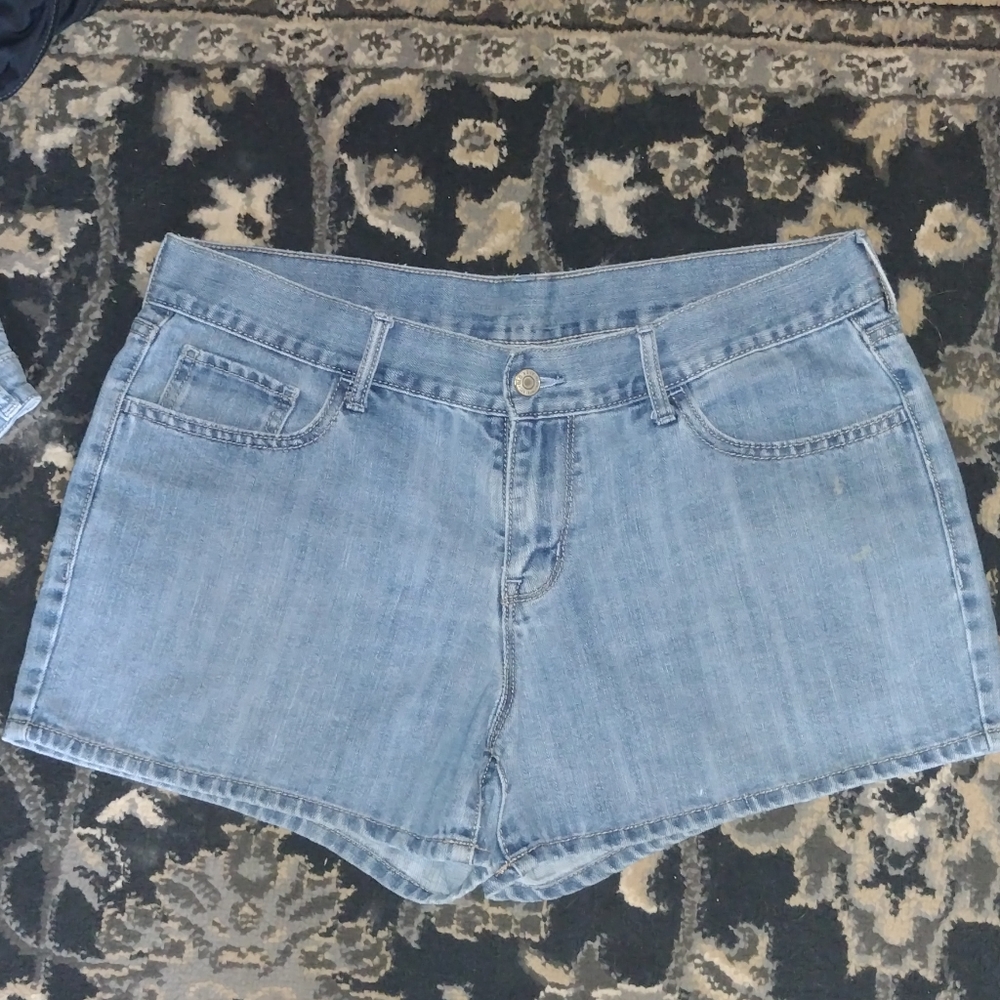 Old Navy denim shorts - Picture 1 of 3